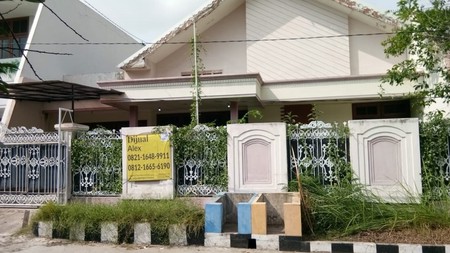 Rumah jalan Dharmahusada indah utara