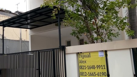 Rumah ngagel timur siap huni