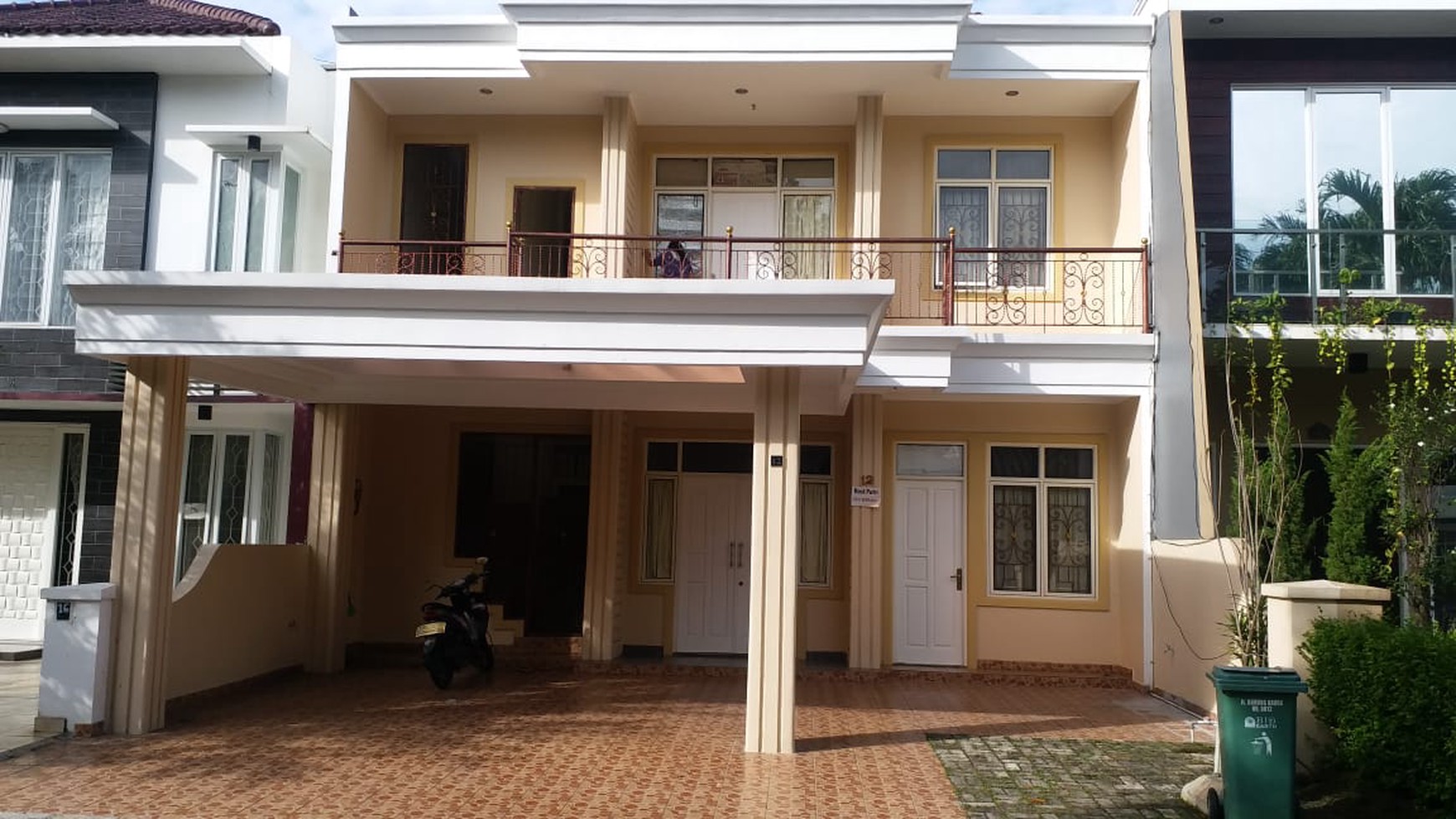 Dijual Rumah Di Gn. Davos Taman Bromo Lippo Karawaci Tangerang