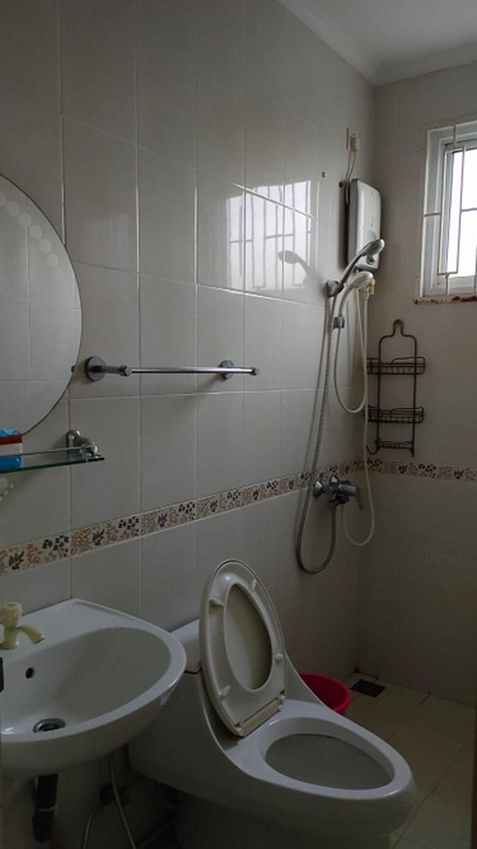 DiJual Rumah Bagus rapih di Alicante Gading serpong - Tangerang Selatan