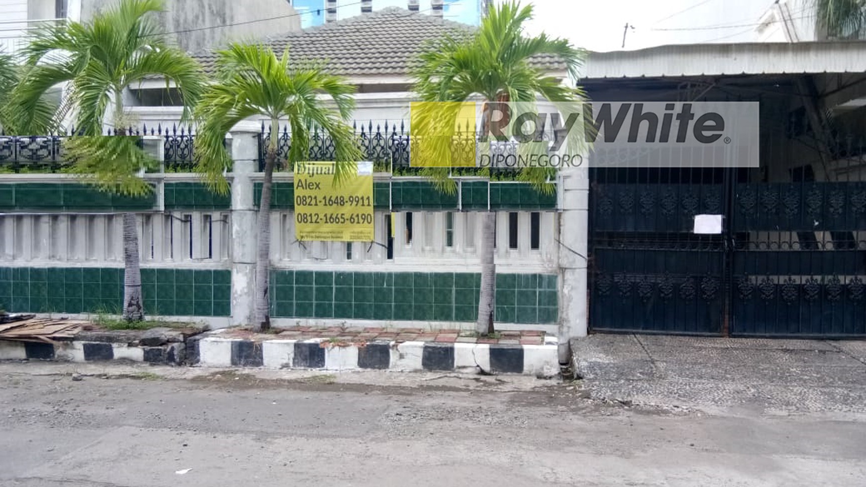 Rumah Dharmahusada indah timur