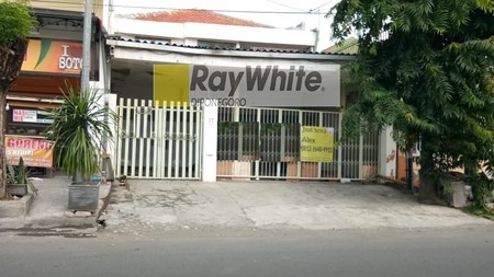 Rumah jalan ngagel madya