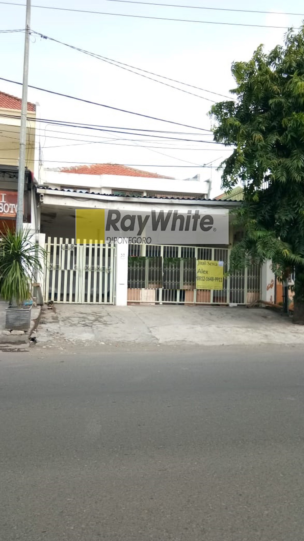 Rumah jalan ngagel madya