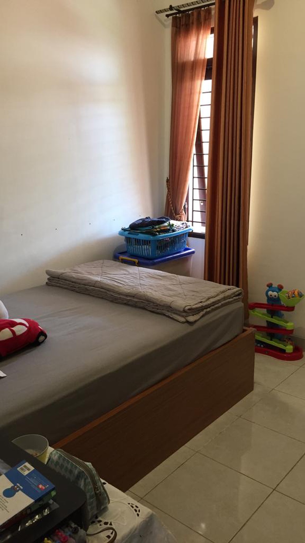 RUMAH CANTIK MINIMALIS DI DALAM PERUM VILLA HARMONY, BANGUNTAPAN