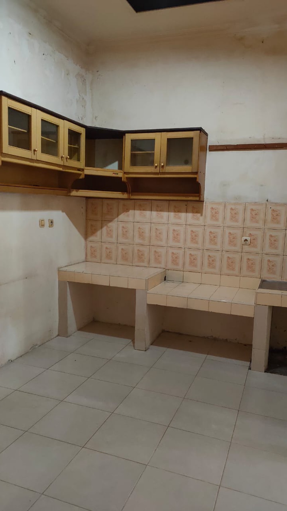 Dijual Rumah Di VIlla Taman Cibodas Tangerang