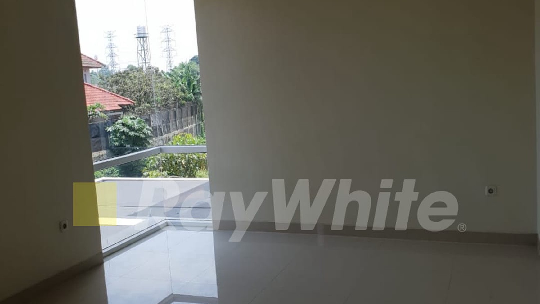 Rumah Siap Huni di Lavanya Hills Residence