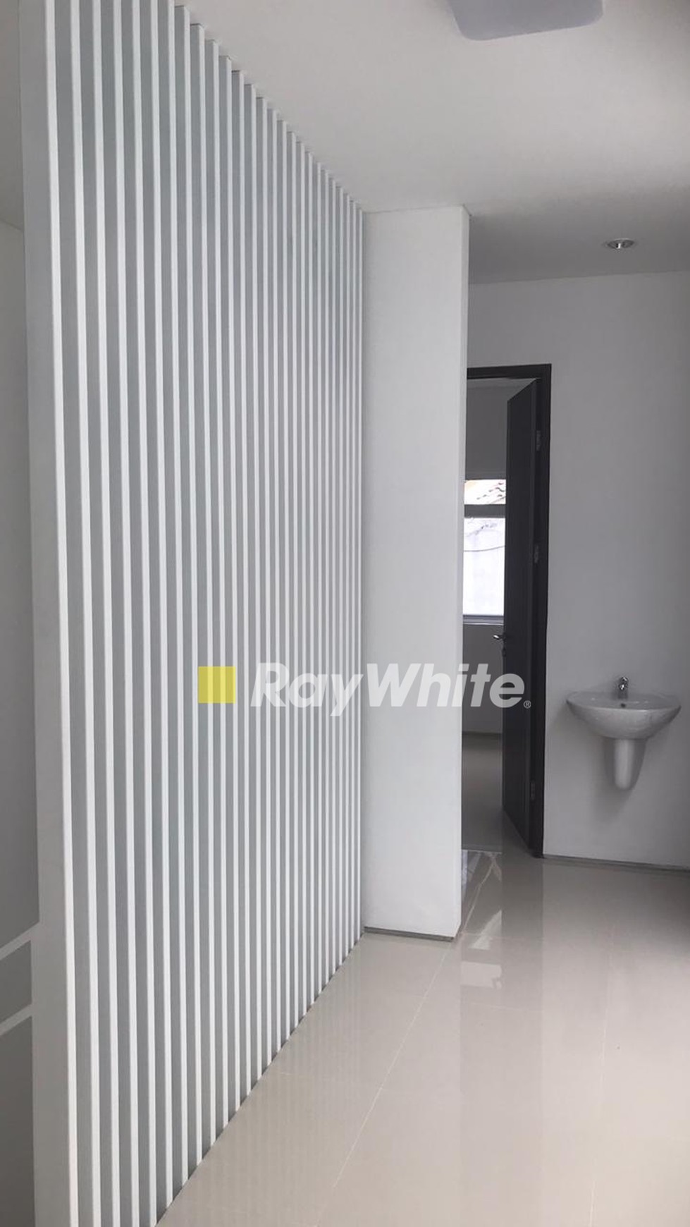 Modern Tropis Cirendeu