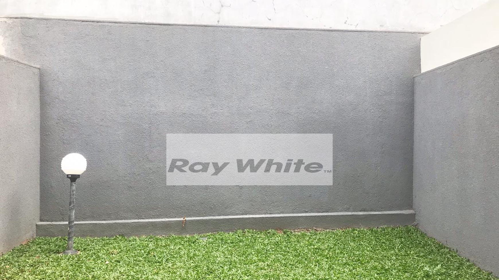 Modern Tropis Cirendeu