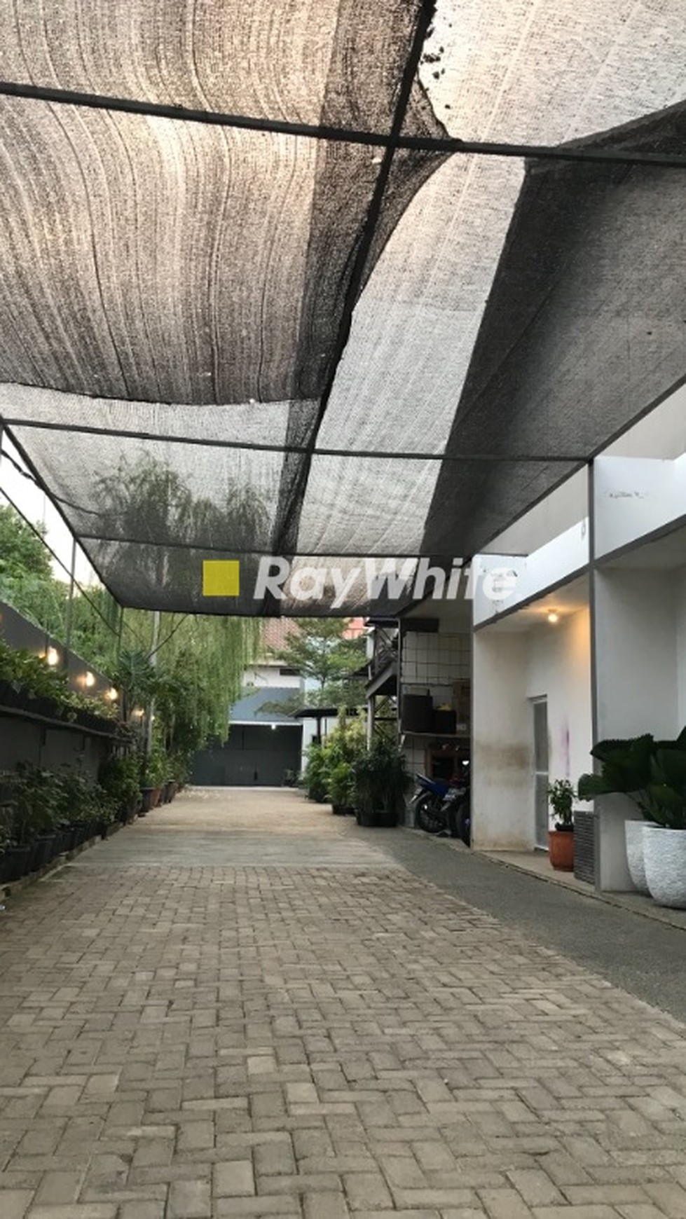 Dijual Rumah Private House Dekat Pintu Tol Brigief