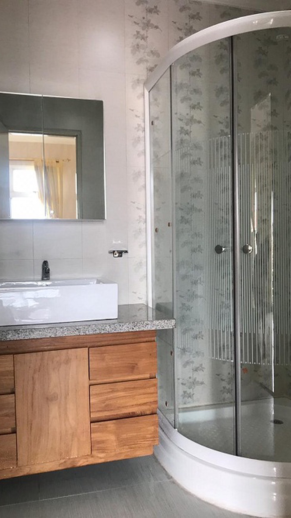 Dijual Townhouse di Taman Paris 1 - Lippo Karawaci Tangerang