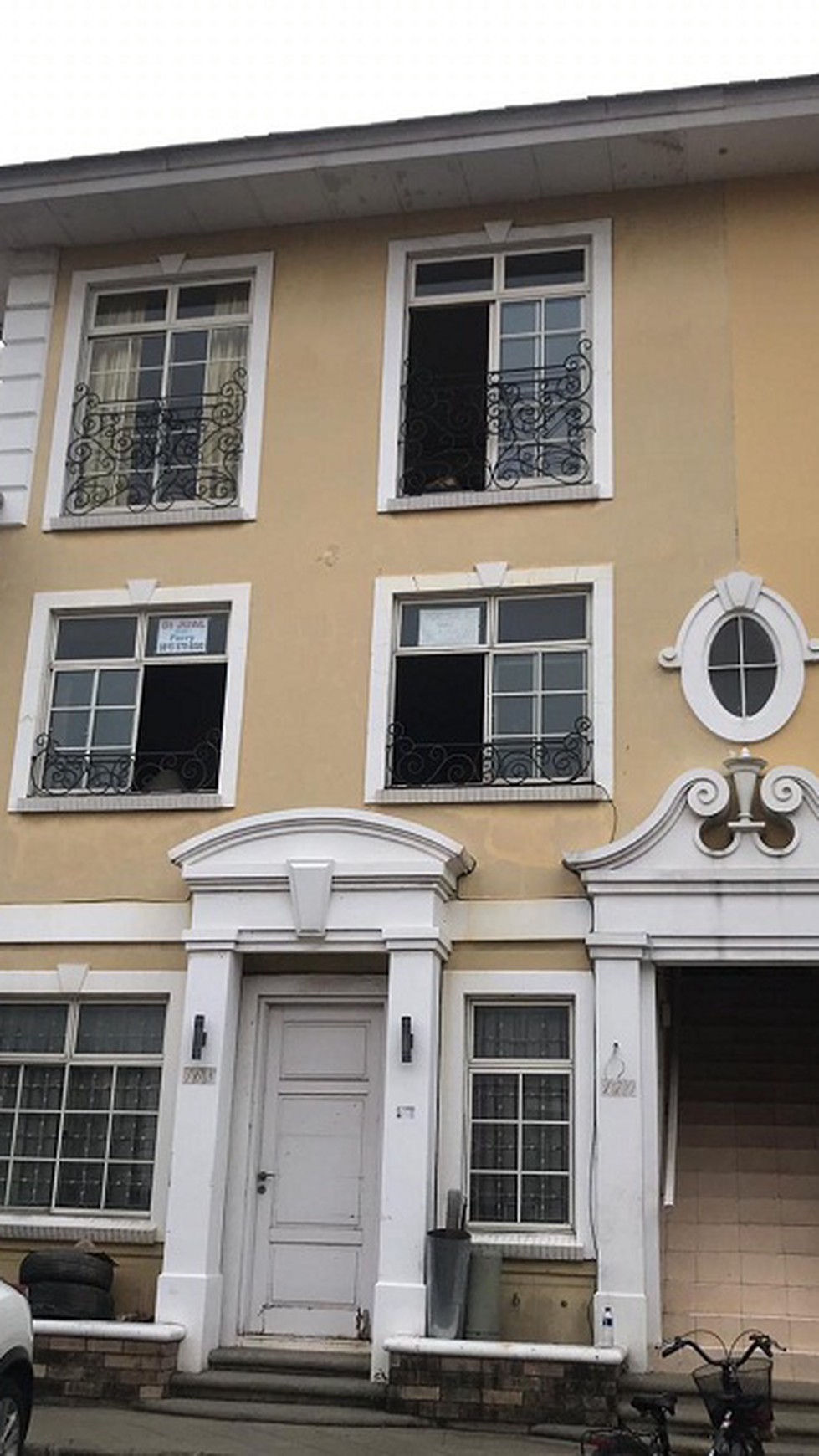 Dijual Townhouse di Taman Paris 1 - Lippo Karawaci Tangerang