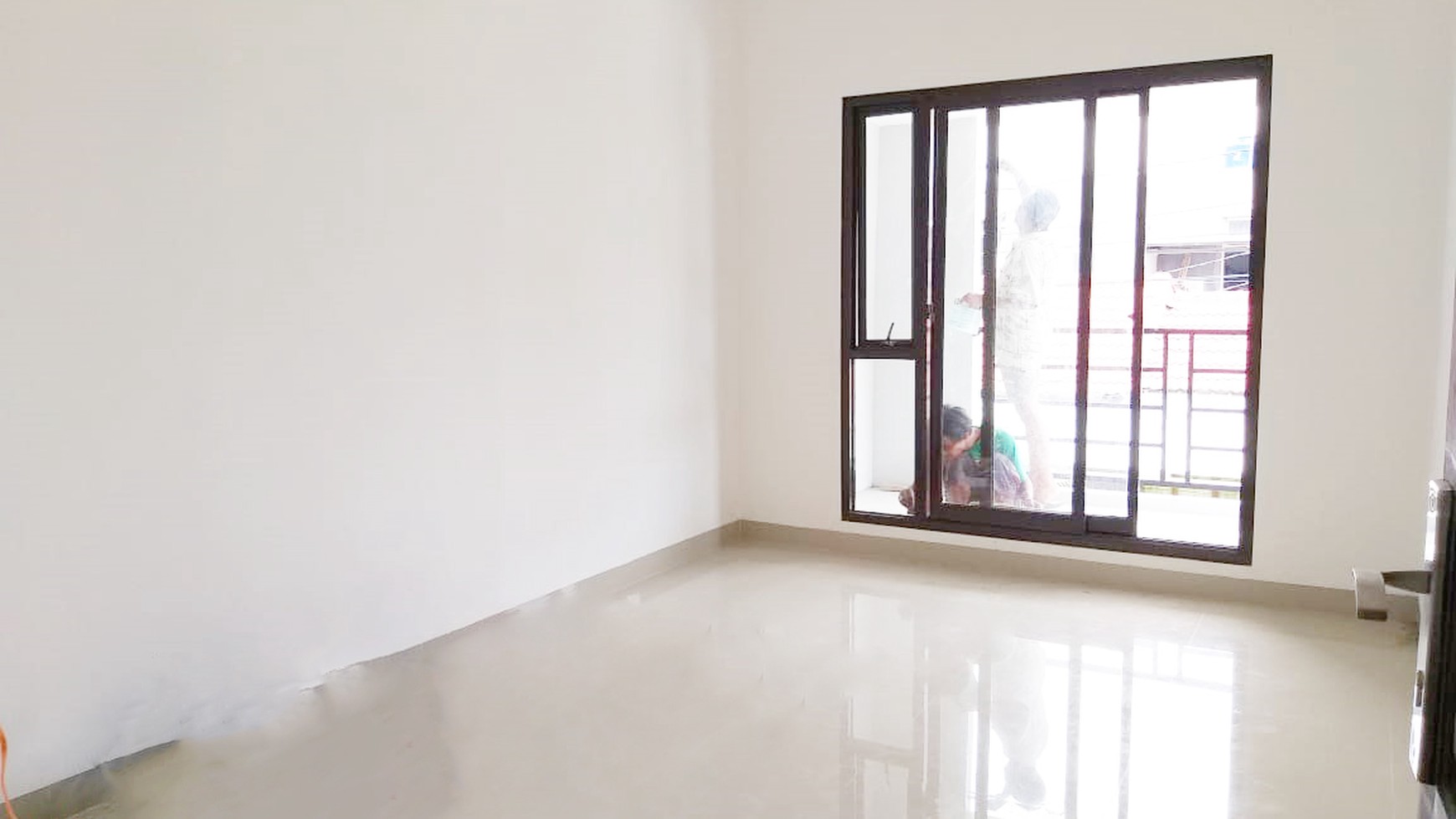 Rumah Baru, Murah dan Siap Huni di dalam cluster Graha Raya, Bintaro