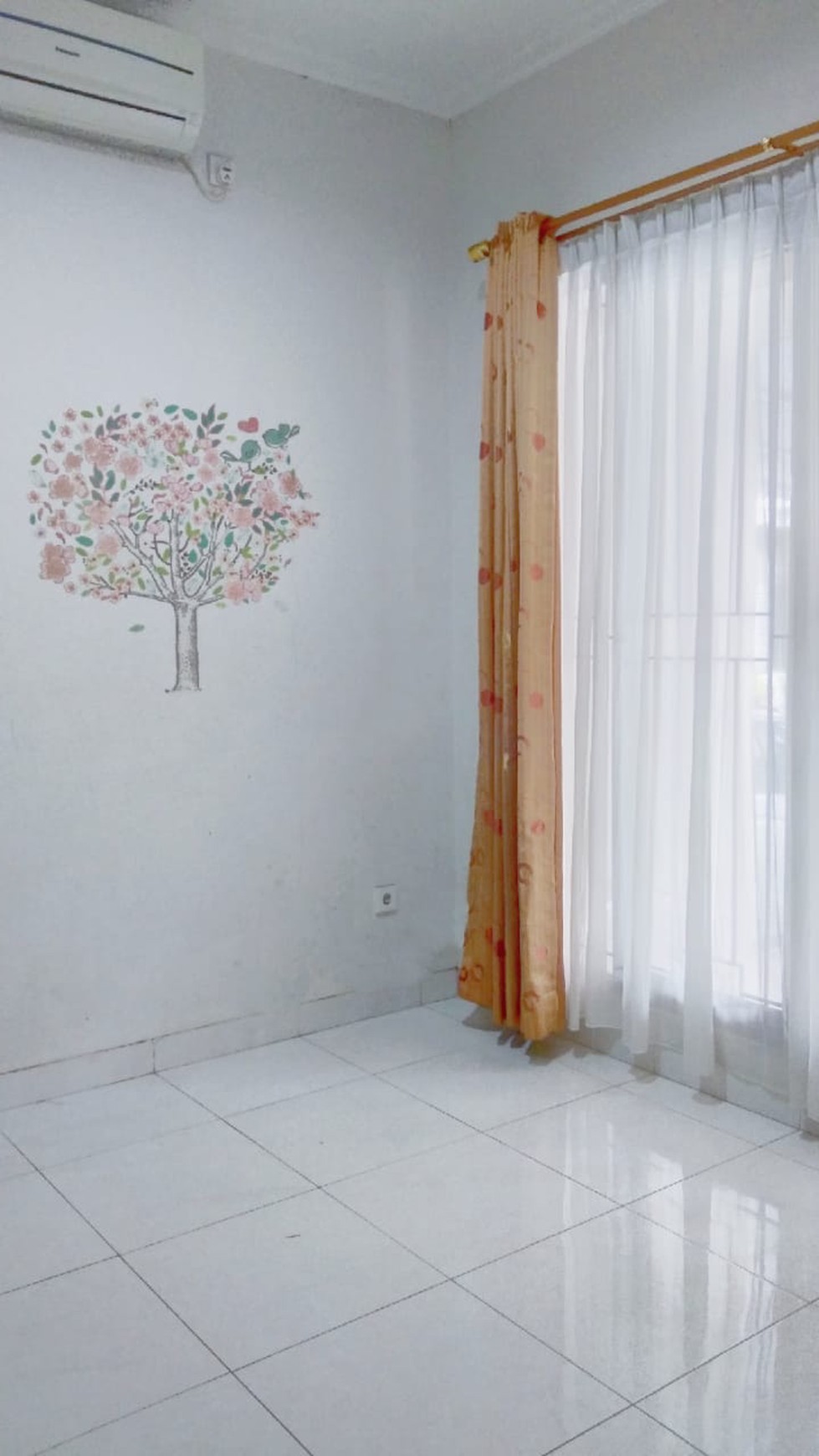 Rumah disewa di Emerald, Bintaro #DG