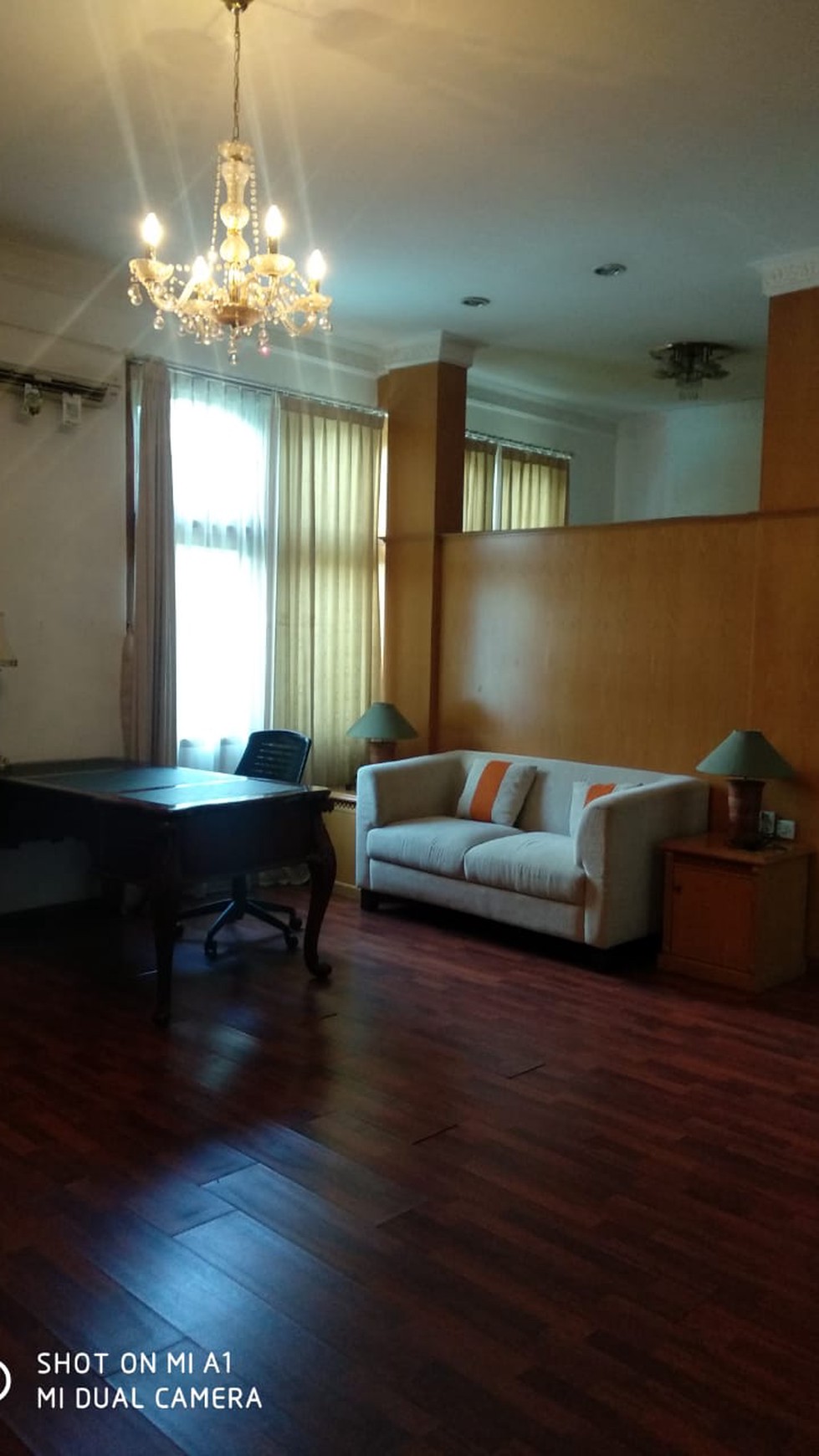 Disewakan rumah nyaman dan asri di pondok indah