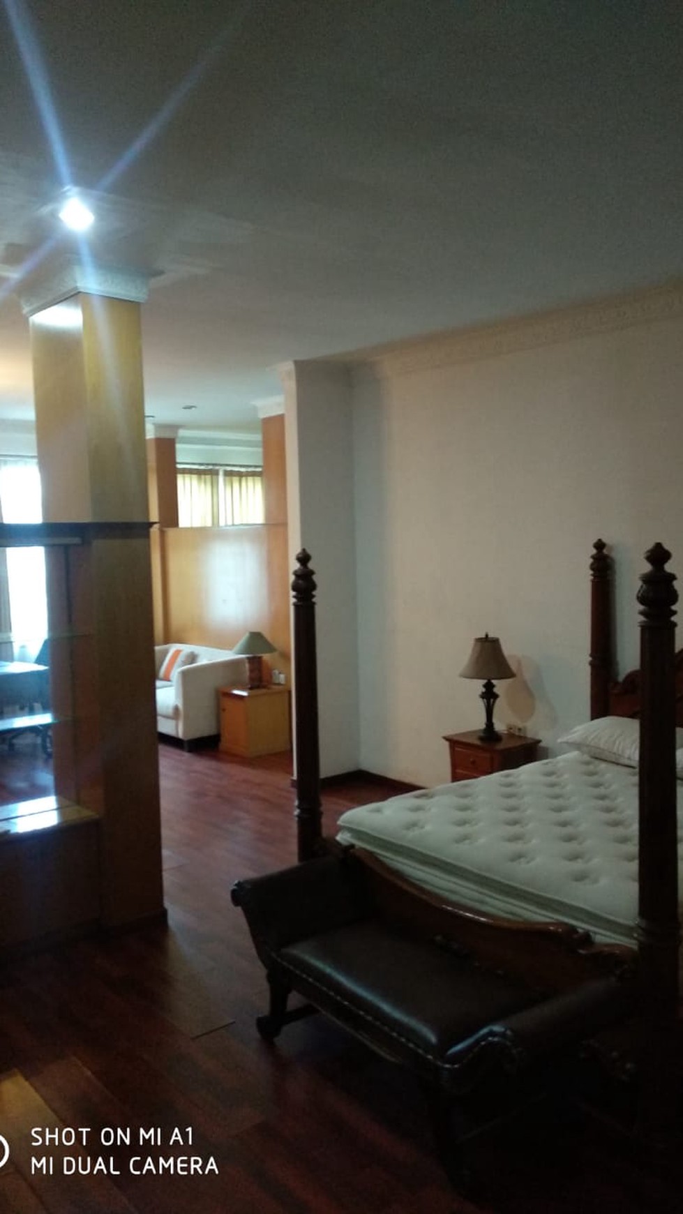 Disewakan rumah nyaman dan asri di pondok indah