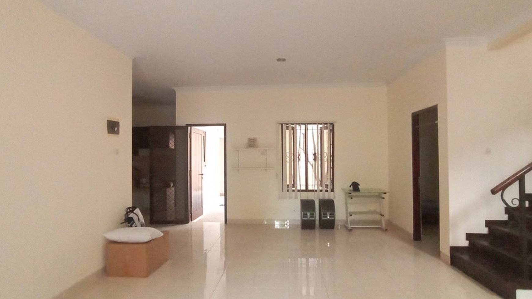 RUMAH MEWAH DALAM PERUMAHAN ELIT CASA GRANDE DEKAT KAMPUS UPN