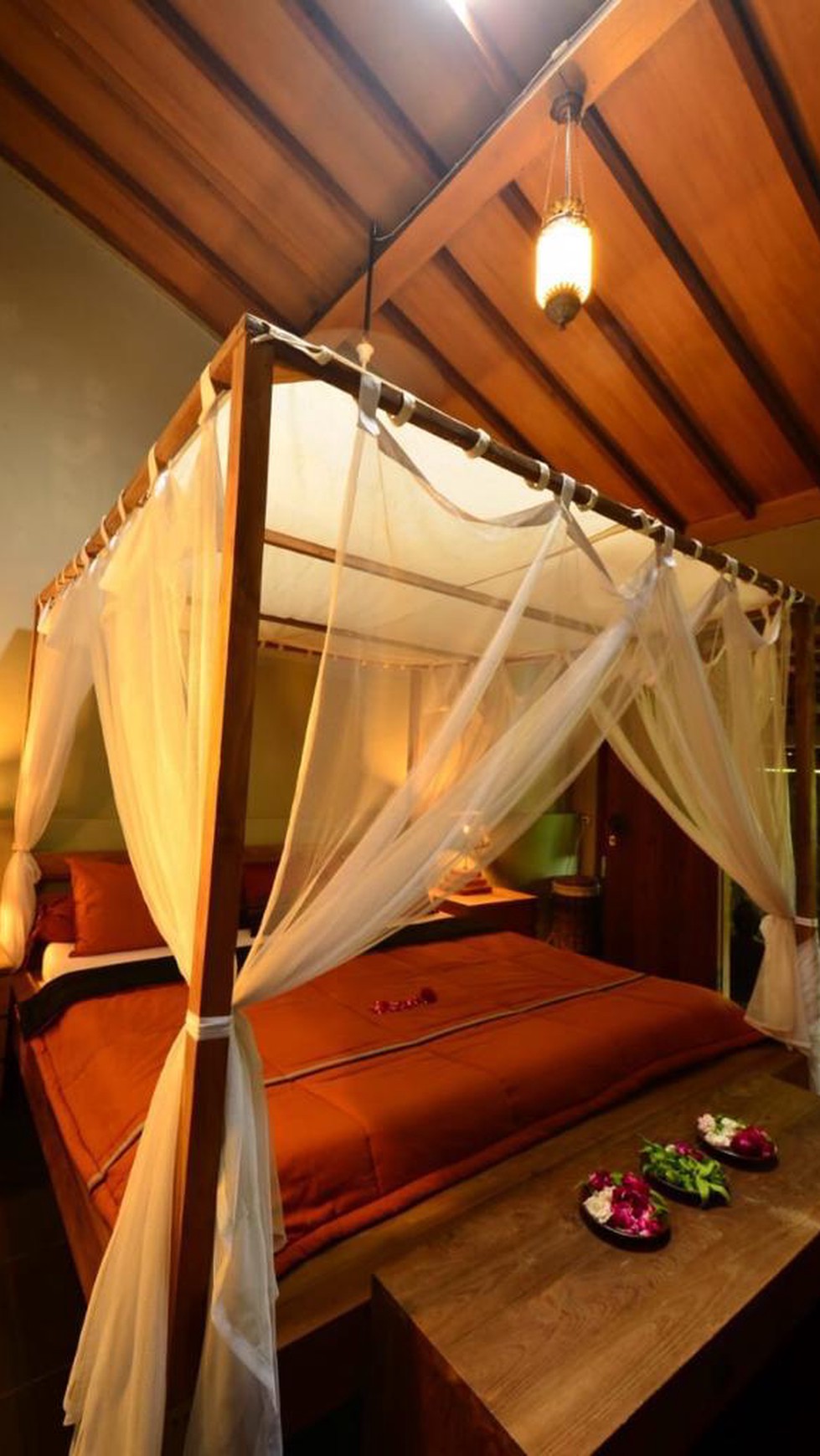 HOME STAY CANTIK DENGAN KONSEP TROPIS DI DAERAH KASIHAN, BANTUL