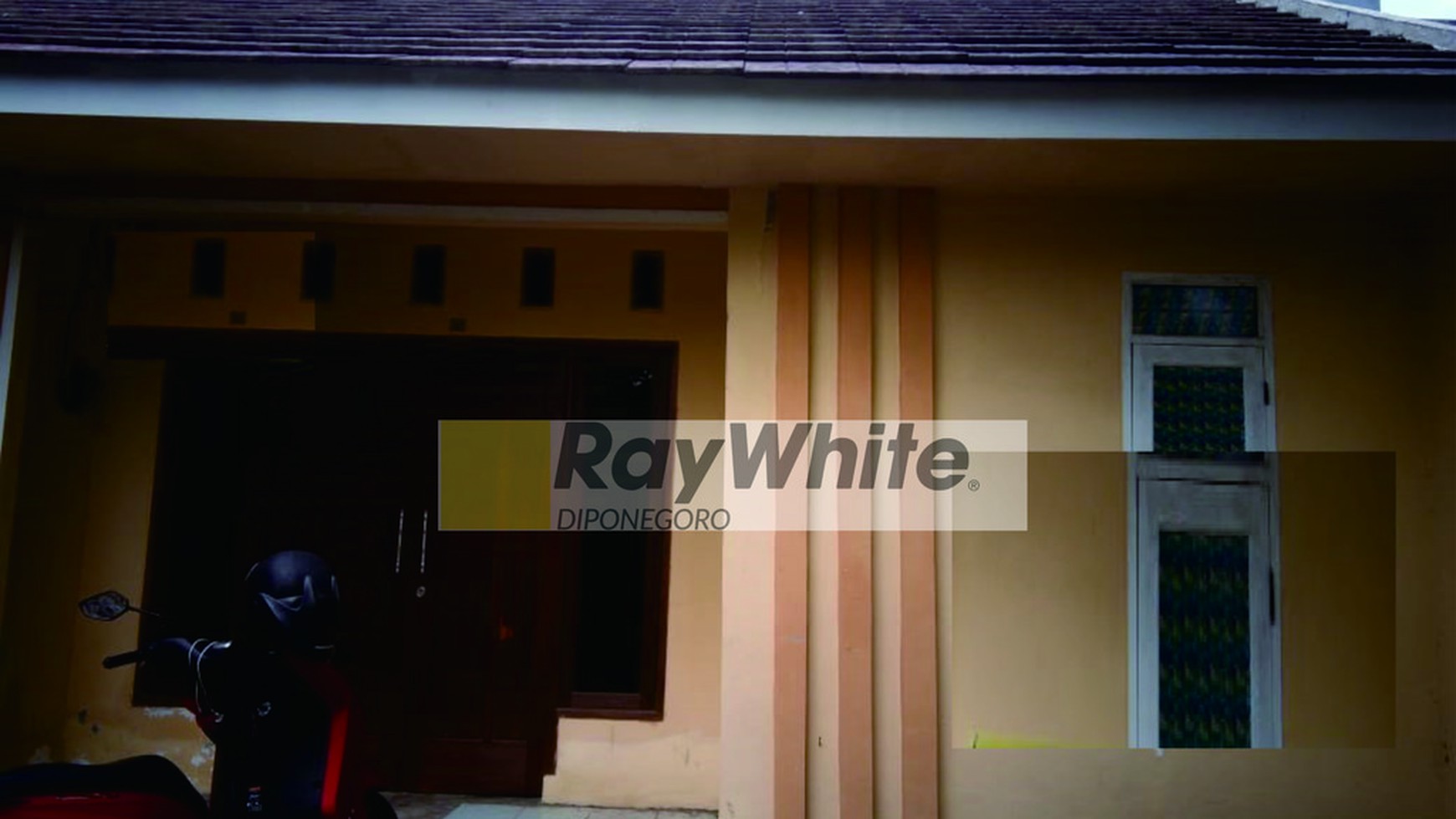 Rumah Swan Menganti Gresik