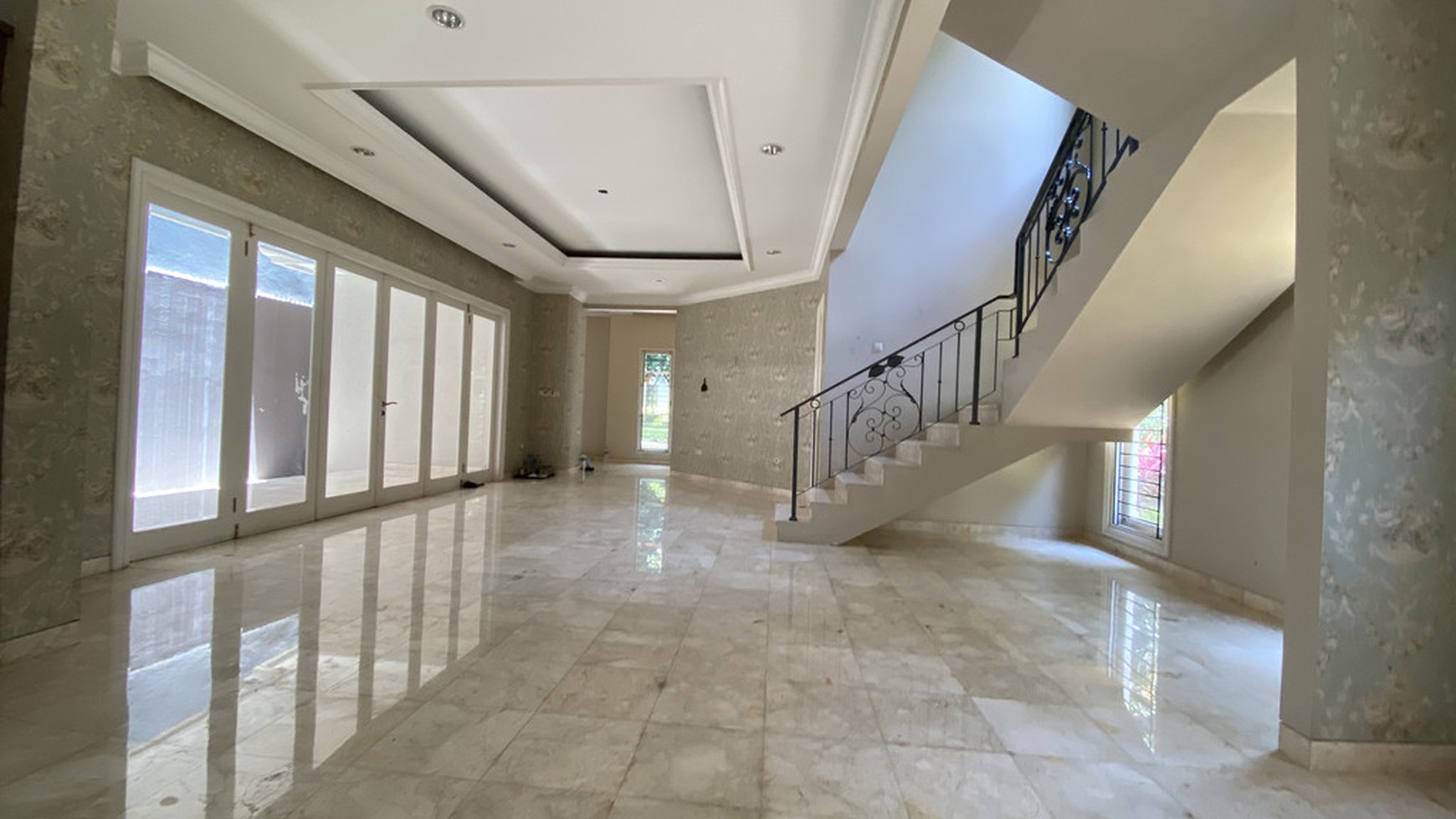 Rumah Cantik dalam Cluster Senayan Bintaro Jaya