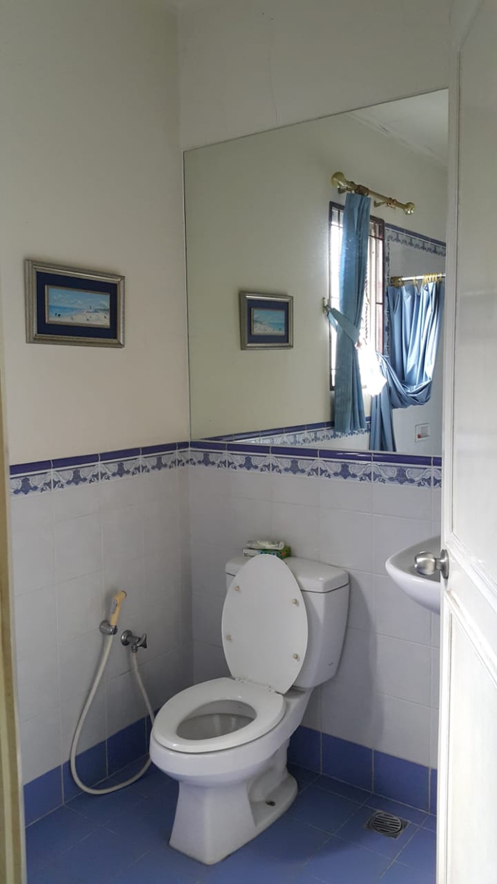 Disewakan Rumah Di Taman Imam Bonjol - JL. Halmahera - Lippo Karawaci