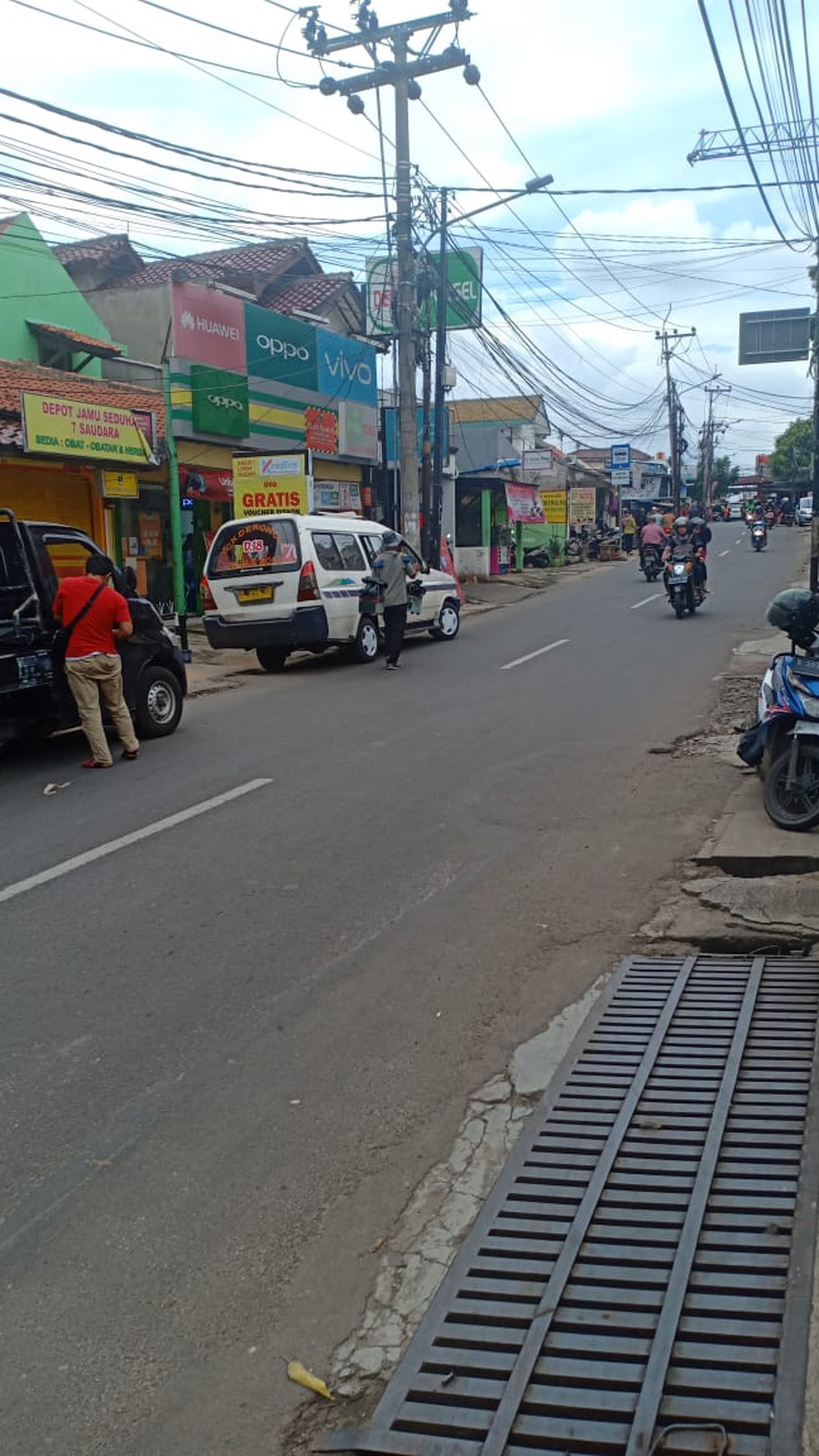 Ruko dipinggir jalan,cocok buka usaha besar di Ulujami Jaksel