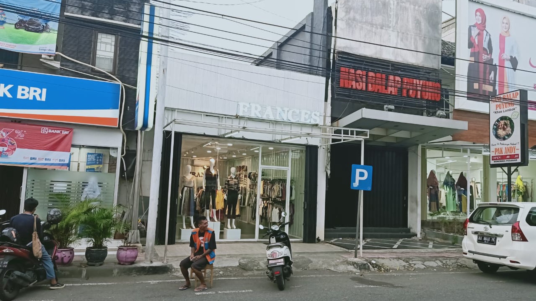 TANAH+BANGUNAN DIPUSAT KULINER, BISNIS, DEKAT UNY, UGM, SANATA DHARMA