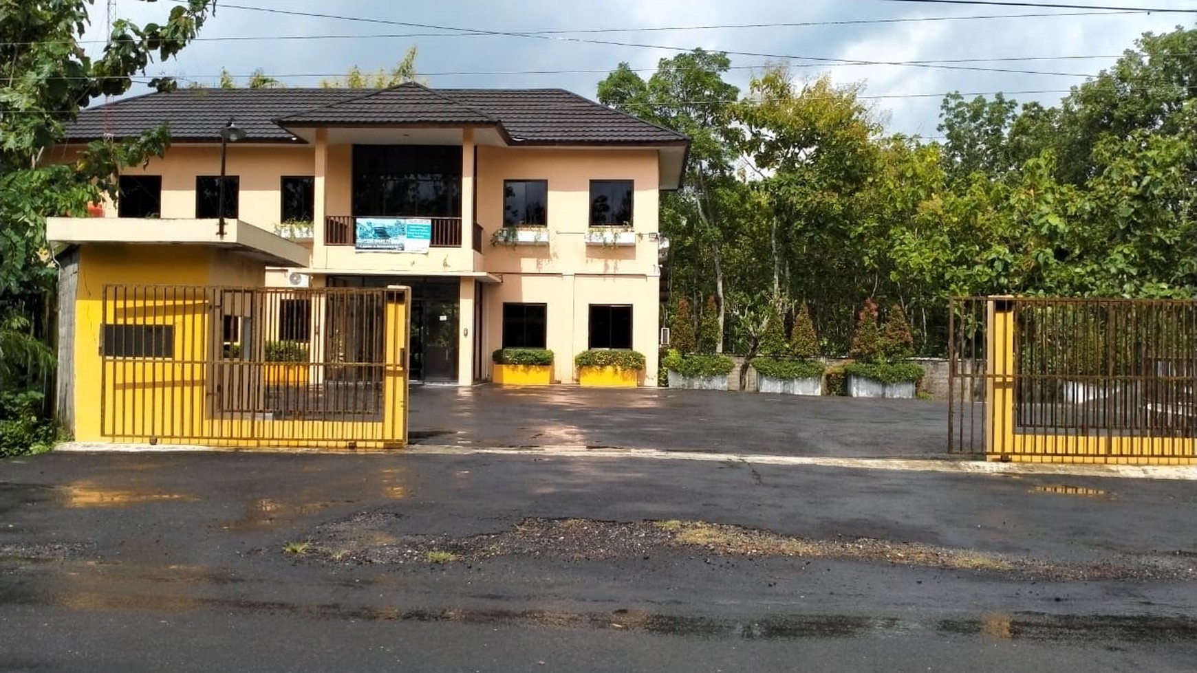 VILLA+FURNITURE DENGAN KONSEP KABIN, DI DAERAH GUNUNG KIDUL