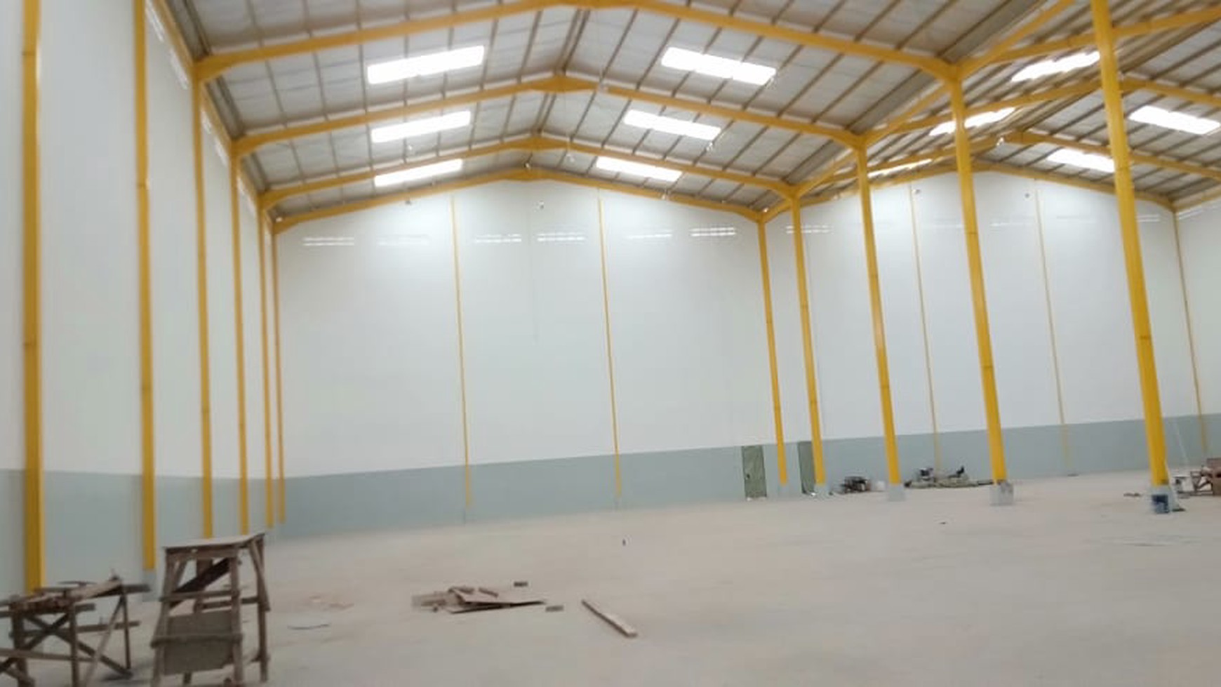 Disewakan Gudang + Exclusive Office 3 Lantai di Delta Silicon 8, Lippo Cikarang