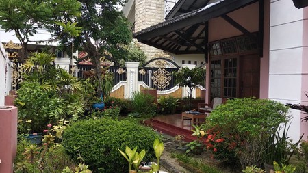RUMAH TINGGAL 8 KAMAR, DI JL PUNOKAWAN DEKAT GEMBIRALOKA