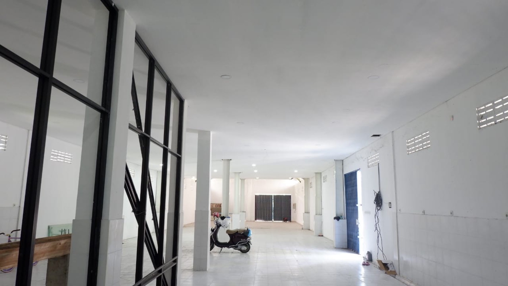 GUDANG 2LANTAI DEKAT KANTOR KECAMATAN NGEMPLAK, JL JANGKANG.