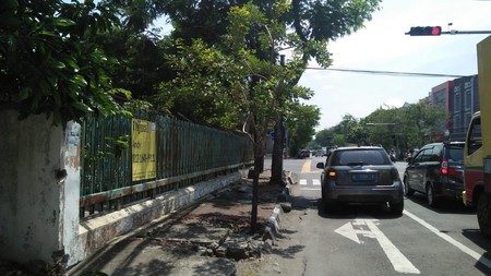 Rumah jalan agung suprapto