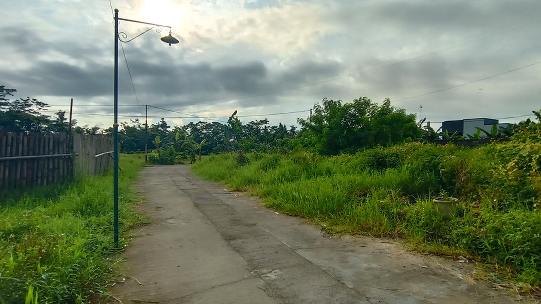 TANAH CUKUP LUAS DI JL KAPTEN HARYADI, DEKAT JL KALIURANG