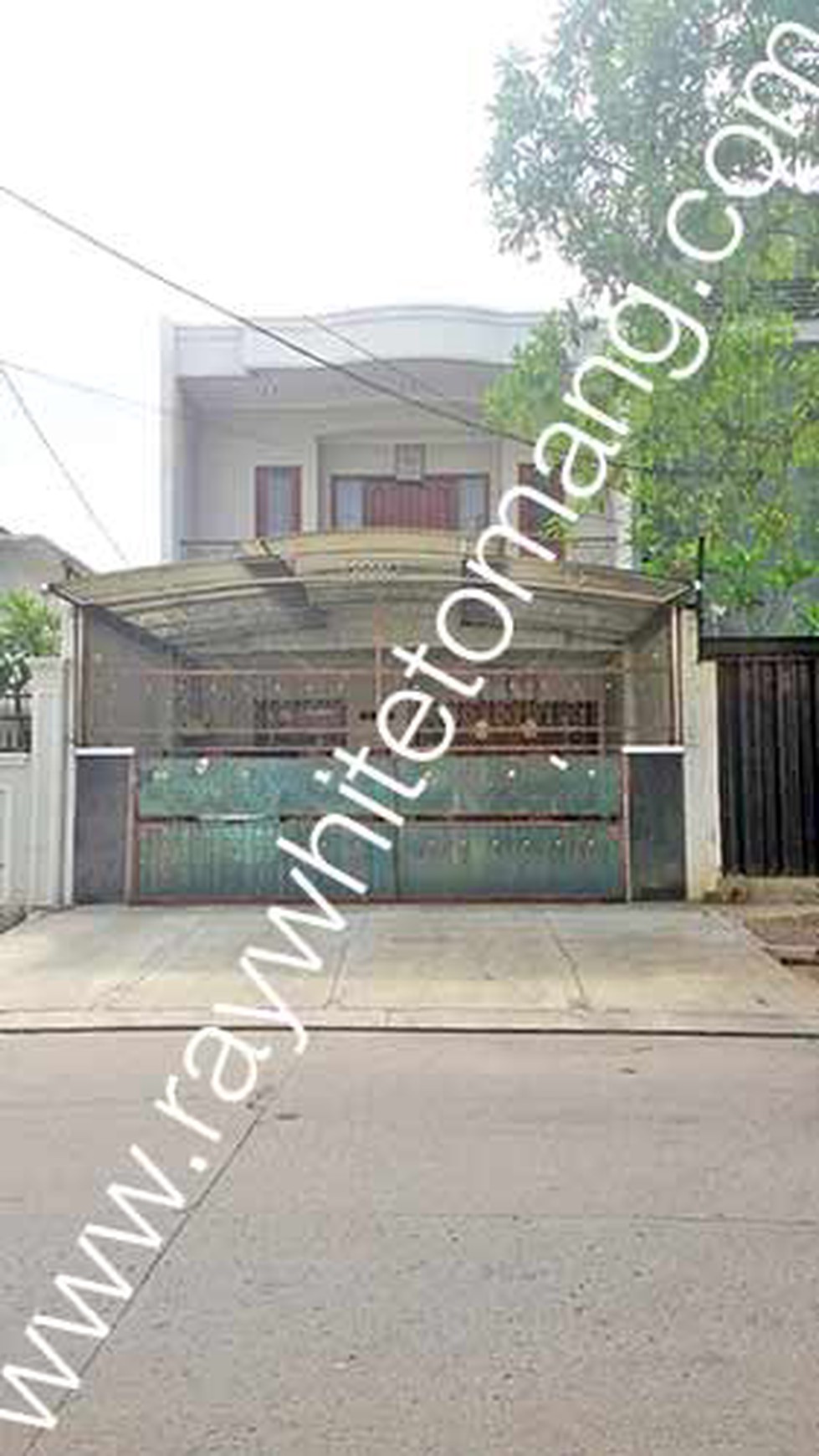 kepa Duri Rumah 2 Lantai di Jalanan Lebarrr