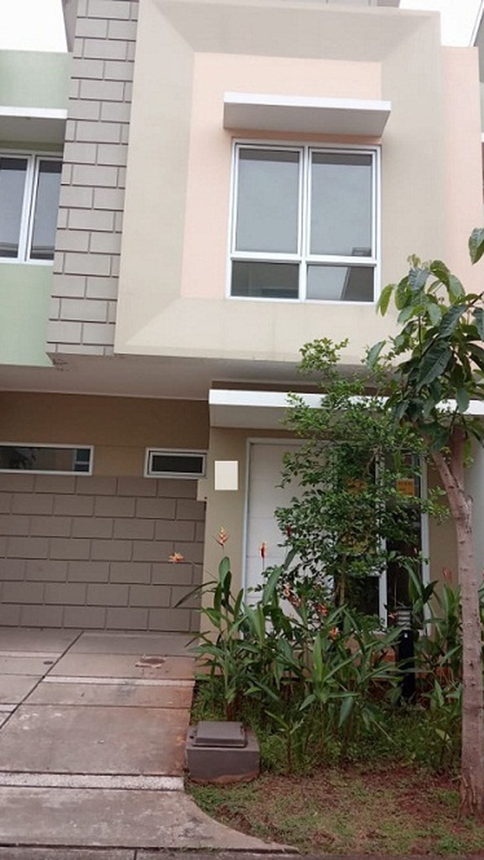 Dijual Rumah Di JL. Dozier - Gading Serpong