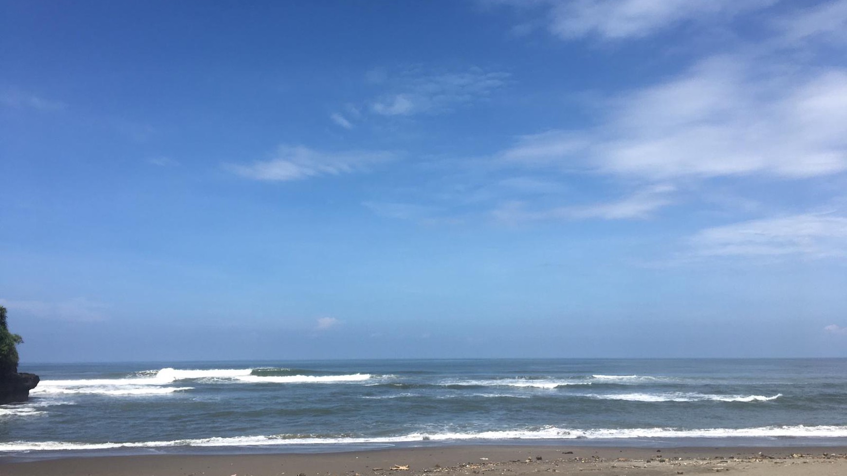 Freehold beachfront land 750 sqm on panoramic hilltop in Kelecung Tabanan