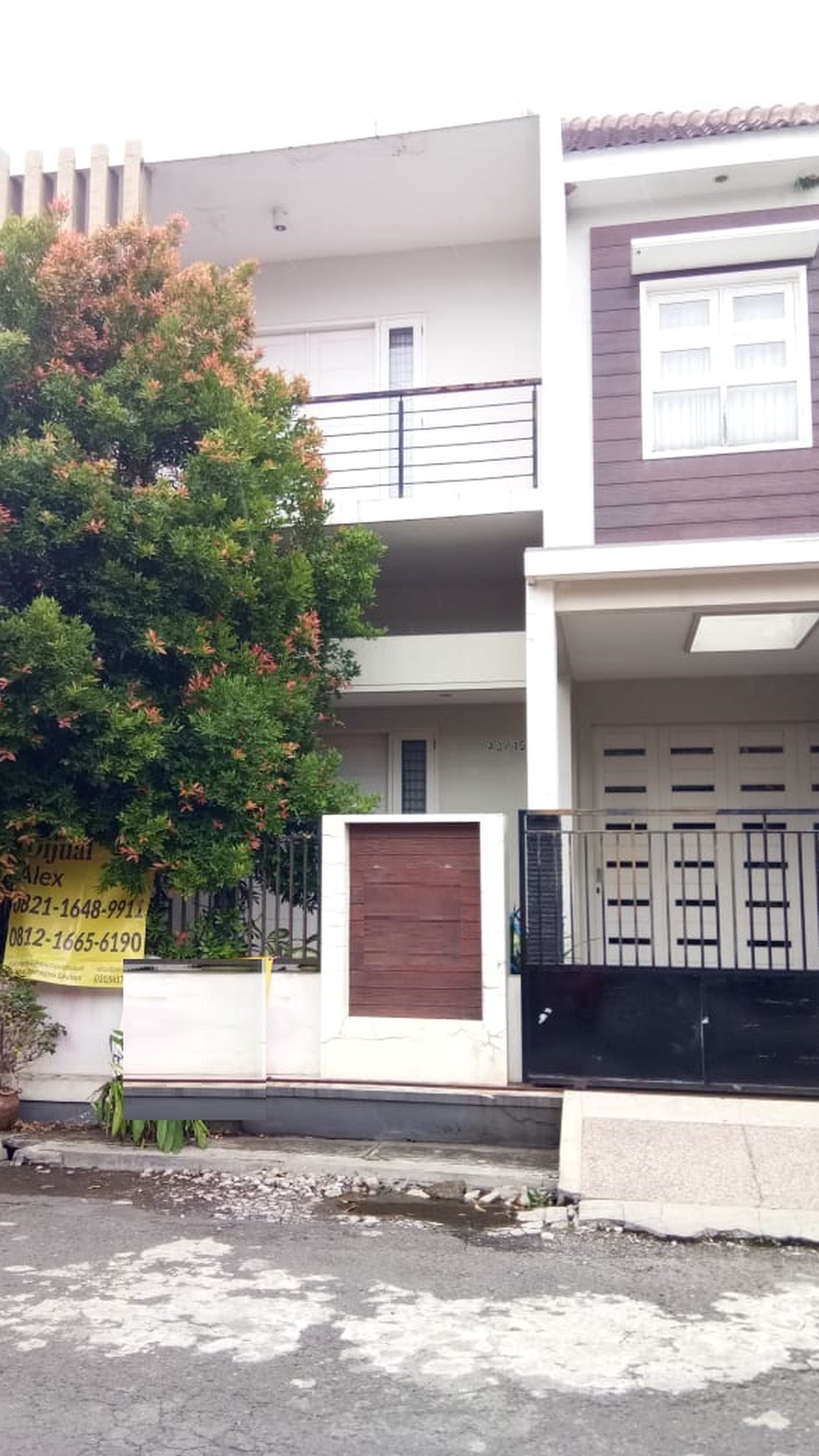 Rumah jalan nginden timur