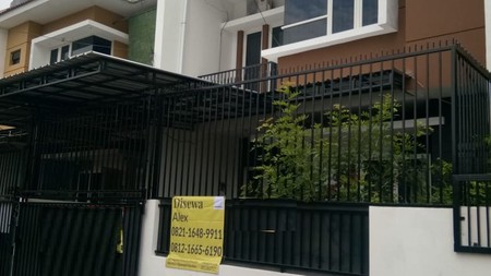 Rumah mojo kidul 2 lantai