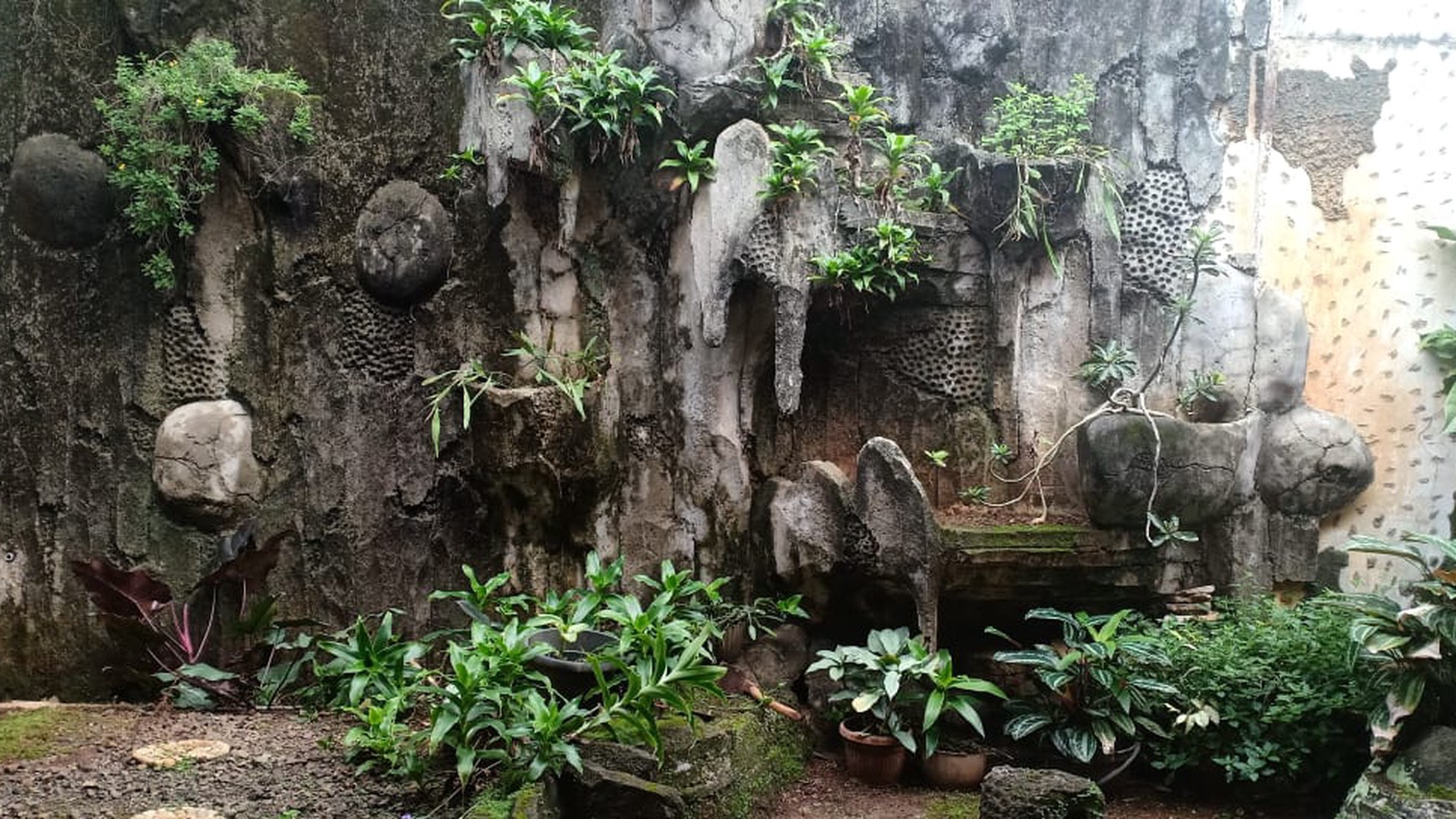 Rumah siap huni di Ciputat timur