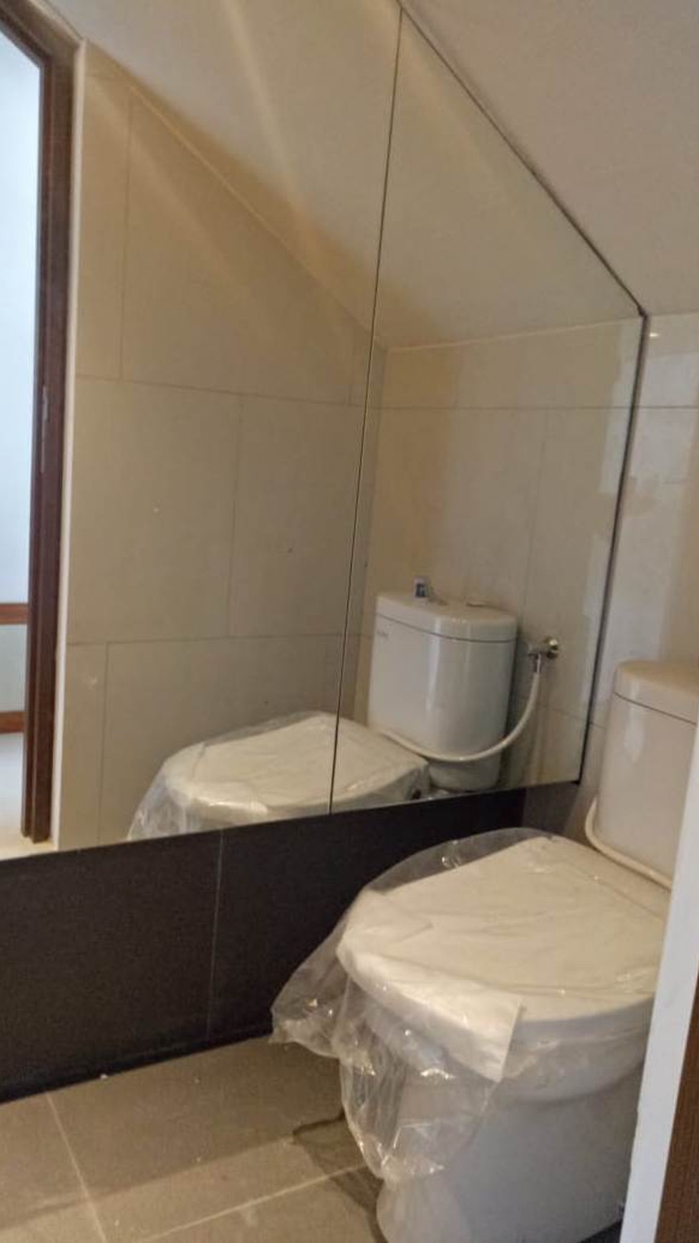 Hunian Nan Cantik di Cluster exclusive di Puri Bintaro Sektor 9