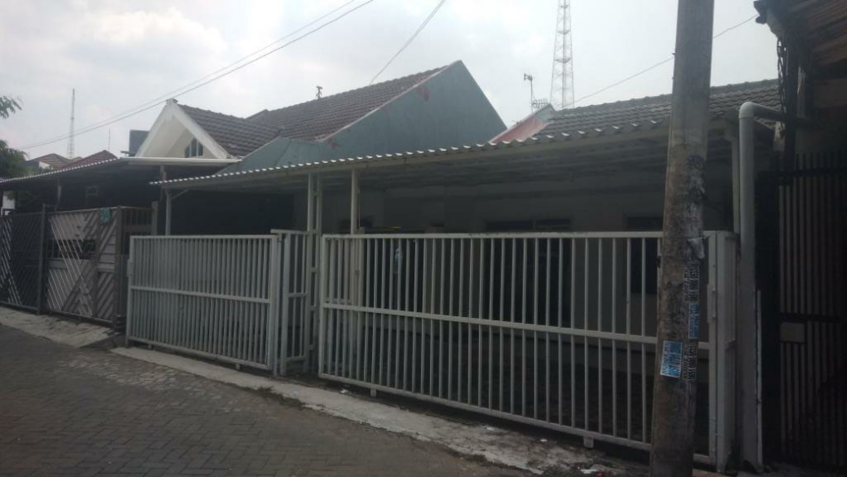 Rumah Simpang darmo permai