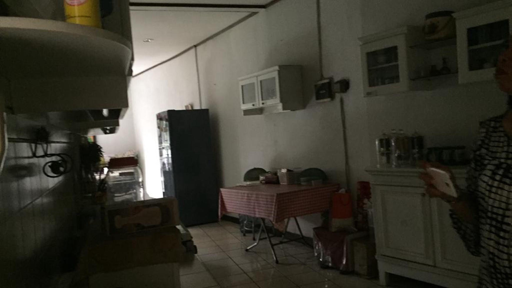 Rumah halaman luas,siap huni di Pesanggrahan jakasel