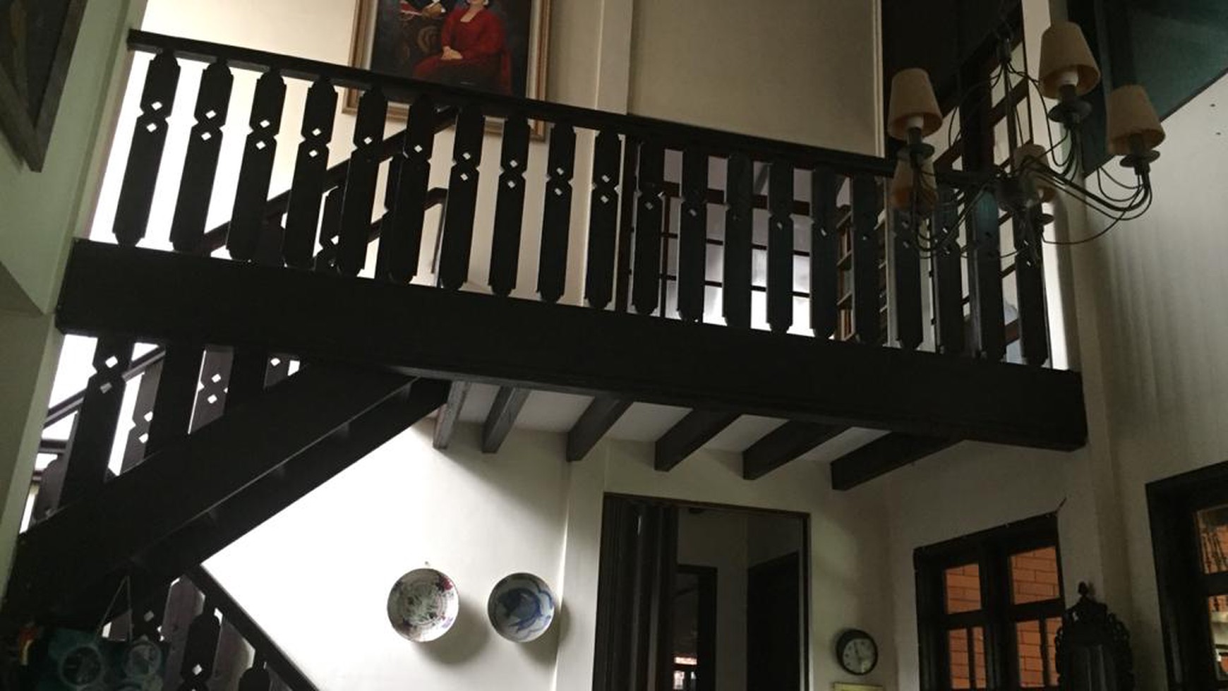 Rumah halaman luas,siap huni di Pesanggrahan jakasel