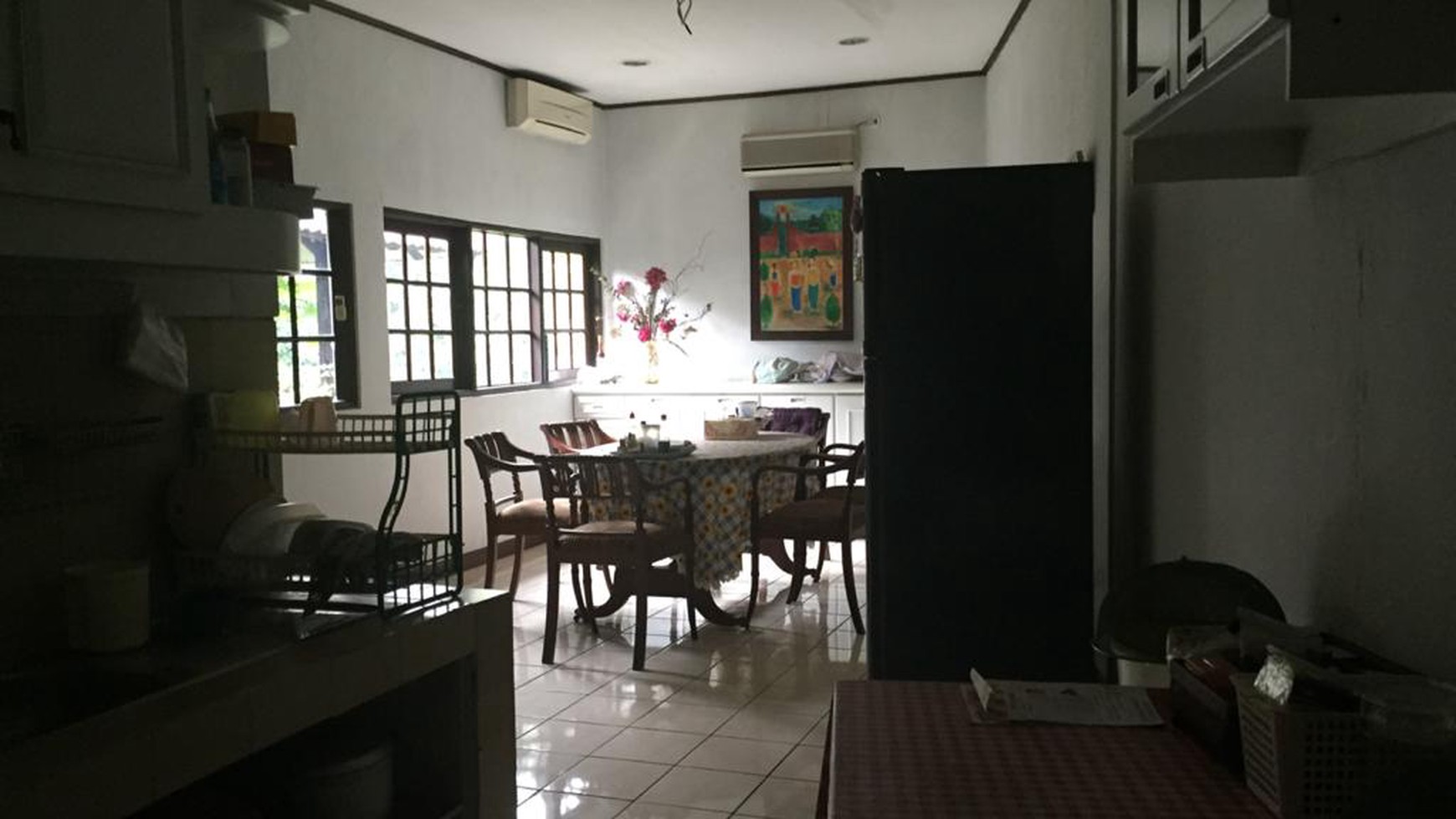 Rumah halaman luas,siap huni di Pesanggrahan jakasel