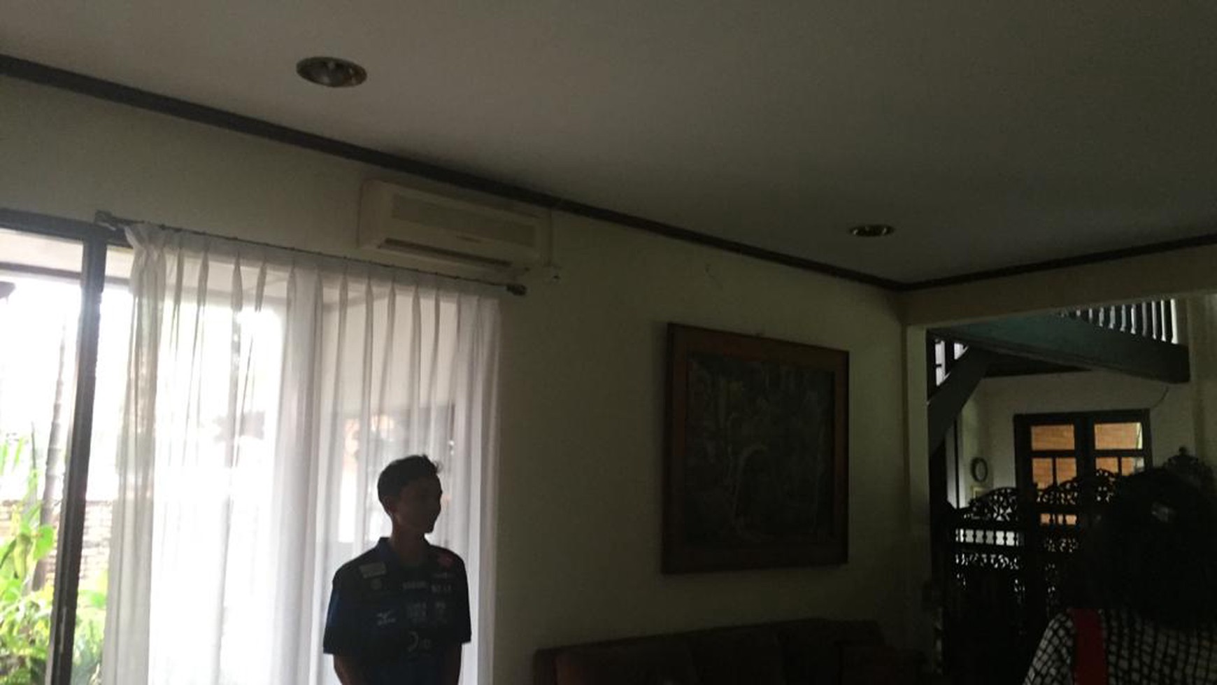 Rumah halaman luas,siap huni di Pesanggrahan jakasel