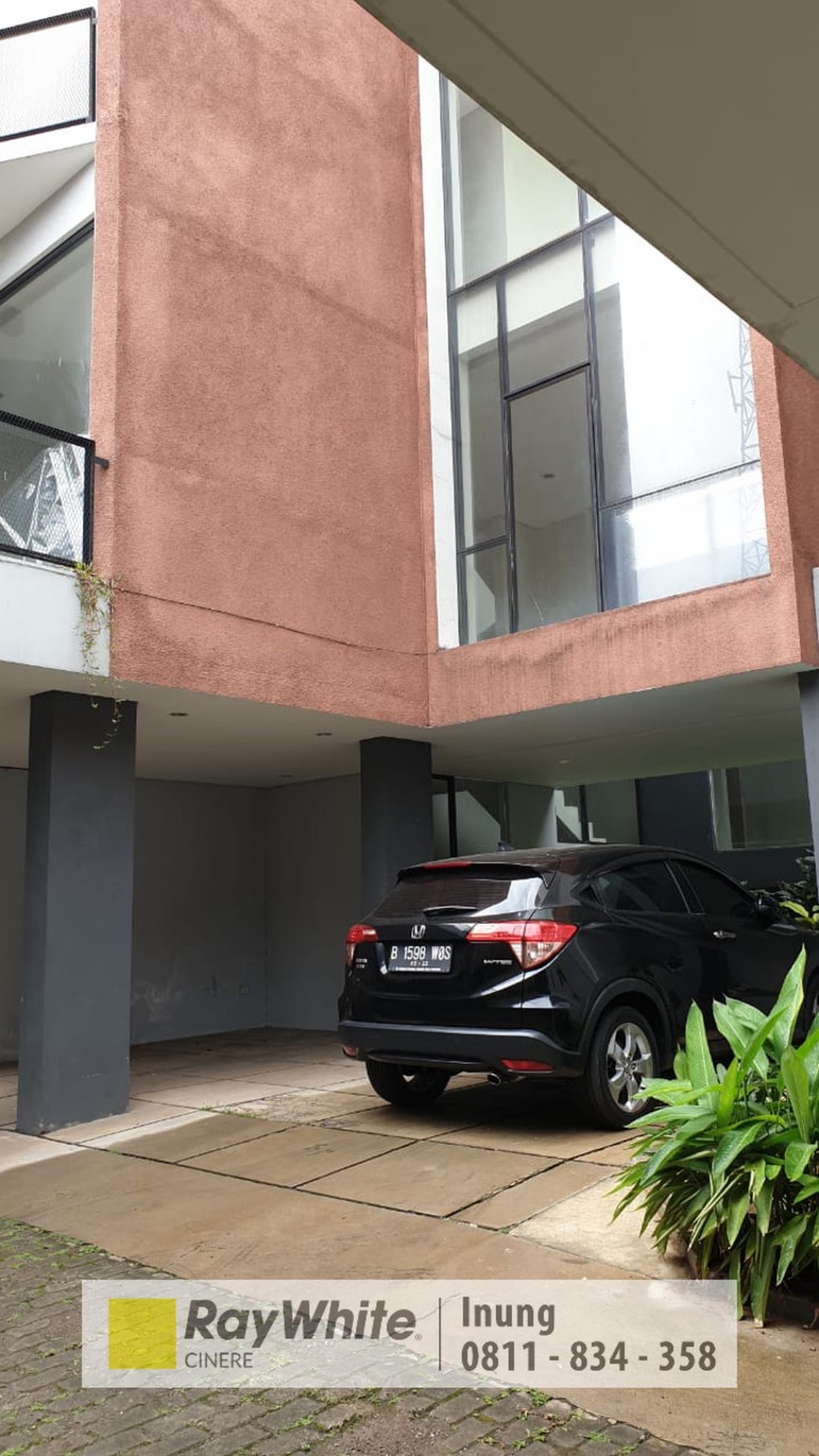 Rumah Mewah Cantik Kawasan  Elit Lebak Bulus