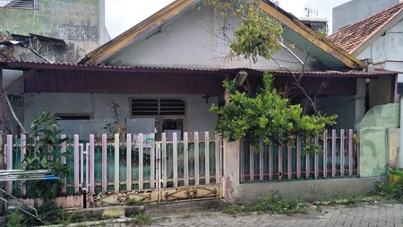 Rumah karang empat Surabaya hitung tanah