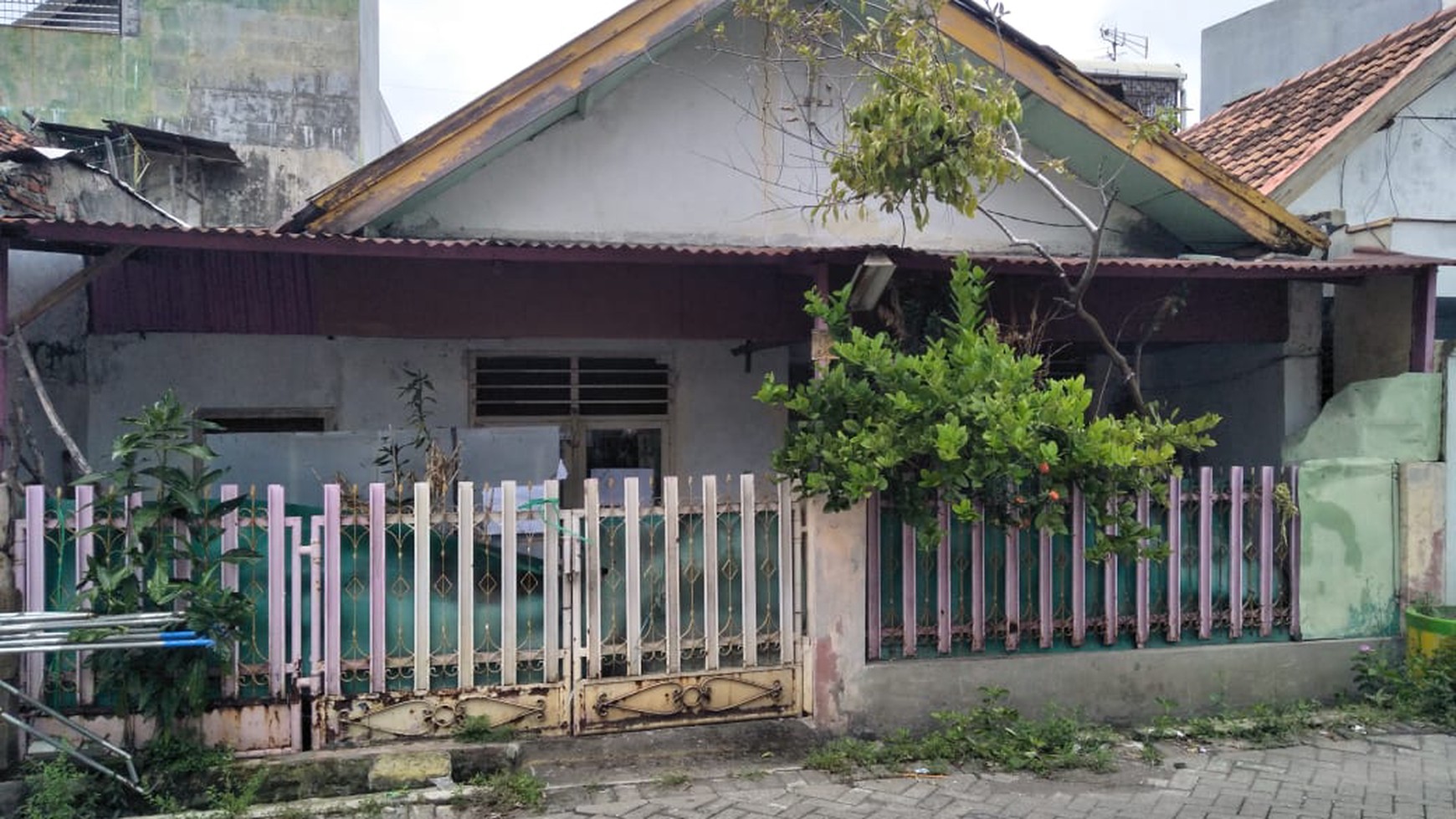 Rumah karang empat Surabaya hitung tanah