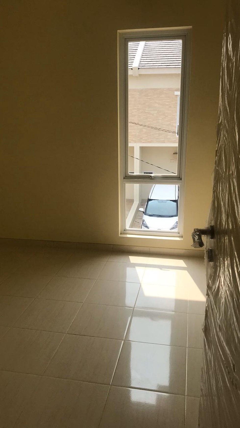 Rumah Siap Huni, Dalam Cluster, dan Lokasi Strategis @Paradise Serpong City