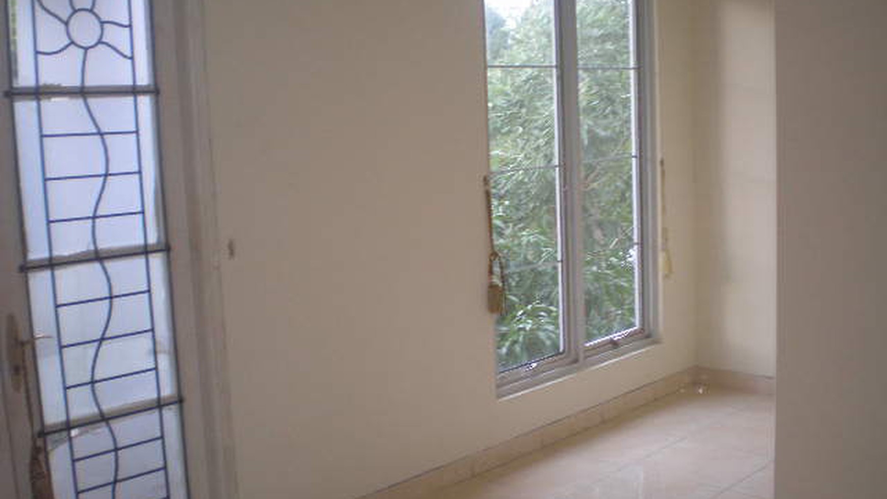 Rumah siap huni di Delatinos