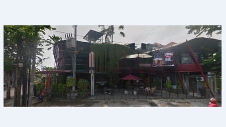 Resto jalan indragiri strategis